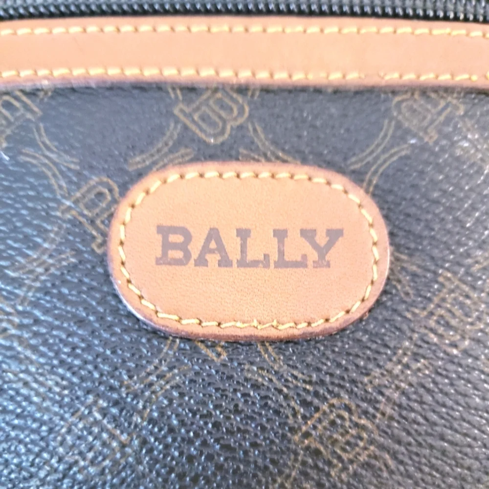 Vintage BALLY Monogram Crossbody Camera Bag & Matching Wallet Set - Brown/Black - Picture 6 of 16